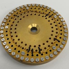 Tribofinition + Polissage plan sur tête de vis